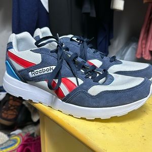 Men’s Reebok sneakers